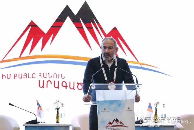 Le Premier ministre participe au Forum « Ma démarche pour la région d’ Aragatsotn » 

