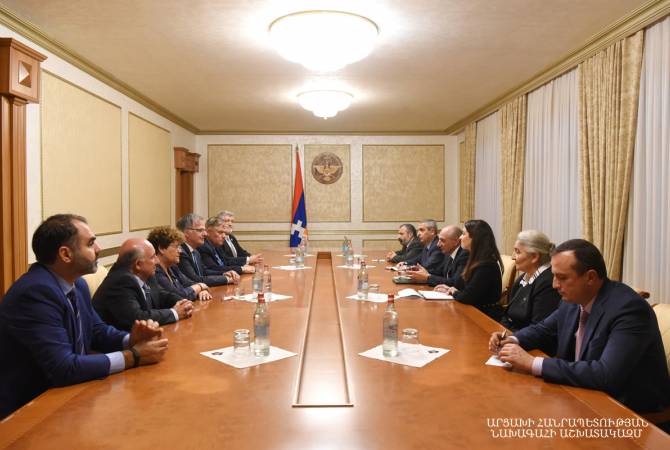 Artsakh President meets with Canadian parliamentarians, political and public figures in 
Stepanakert