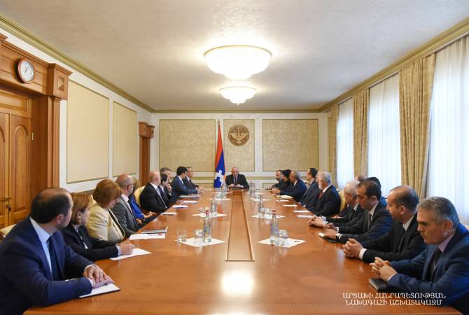 Բակո Սահակյանը խորհրդակցություն է հրավիրել ԱԳՆ կենտրոնական ապարատի 
ղեկավար կազմի մասնակցությամբ 