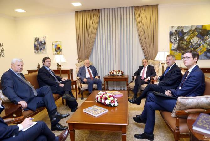 Armenian FM, OSCE MG Co-Chairs highlight formation of favorable environment for peace