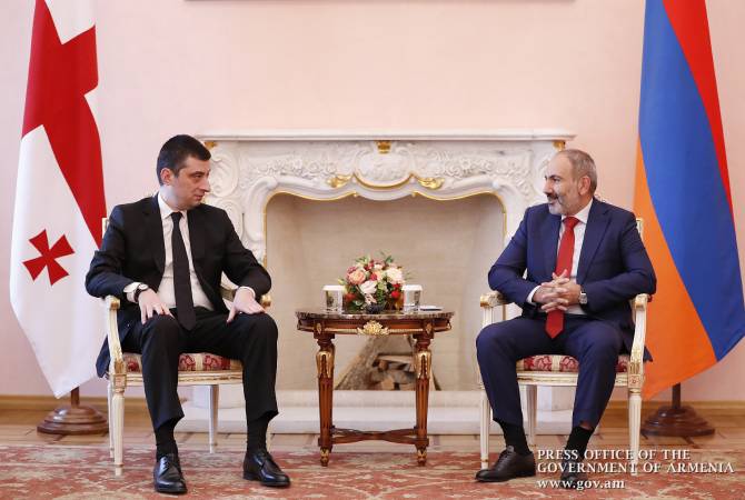 Rencontre entre Nikol Pashinyan et Giorgi Gakharia  à Erevan
