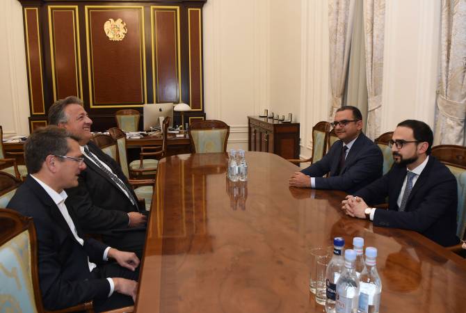 Deputy PM Avinyan receives philanthropist Noubar Afeyan