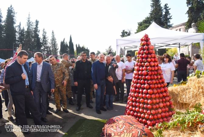 President of Artsakh attends pomegranate festival in town of Martuni
