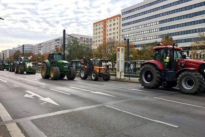  Около 200 тракторов заблокировали центр Берлина 