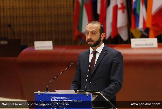 رئيس برلمان أرمينيا آرارات ميرزويان يلقي كلمة بؤتمر رؤساء البرلمانات للجمعية البرلمانية لمجلس أوروبا