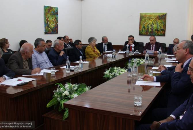 Постоянные комиссии парламента Арцаха созвали заседания 
