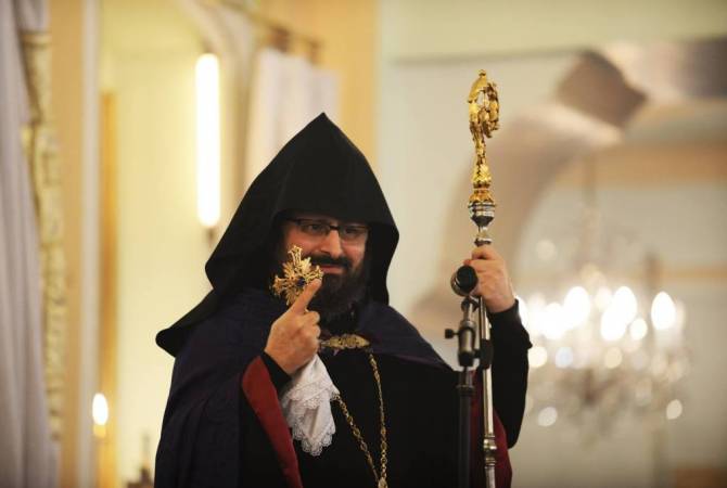 Le vicaire général du Patriarcat arménien de Constantinople Machalian se rend en Arménie
