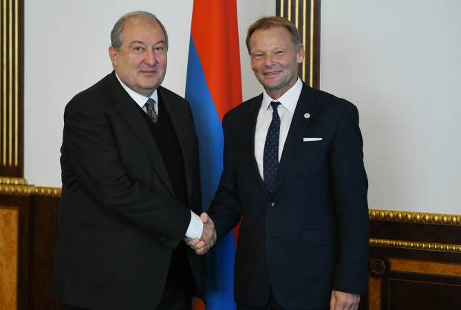 President Sarkissian receives European Investment Bank’s Vice President