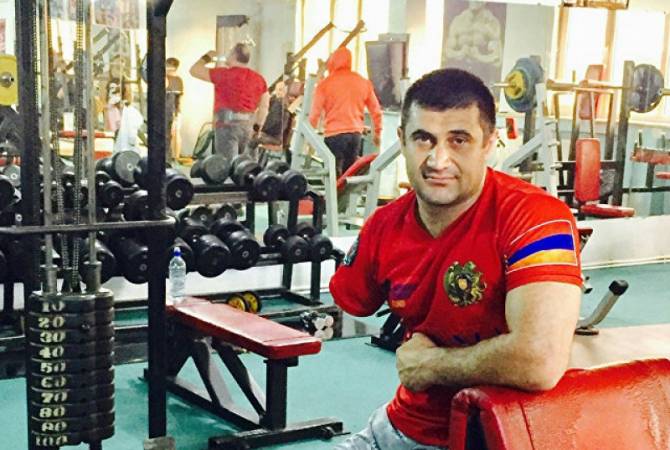 العقيد بالجيش الأرميني سركيس ستيبانيان يحرز بطولة العالم لمصارعة الأذرع 