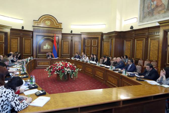 Discussion sur  les démarches  visant à la mise en œuvre des documents UE-Arménie au 
gouvernement
