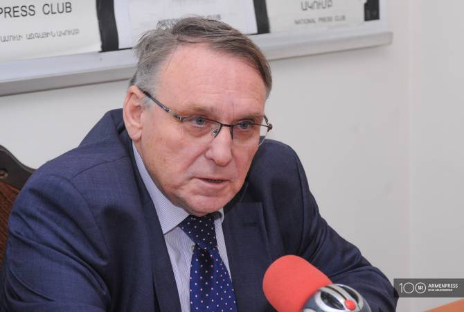 L'Ambassadeur de République tchèque  apprécie hautement le niveau des relations arméno-
tchèques
