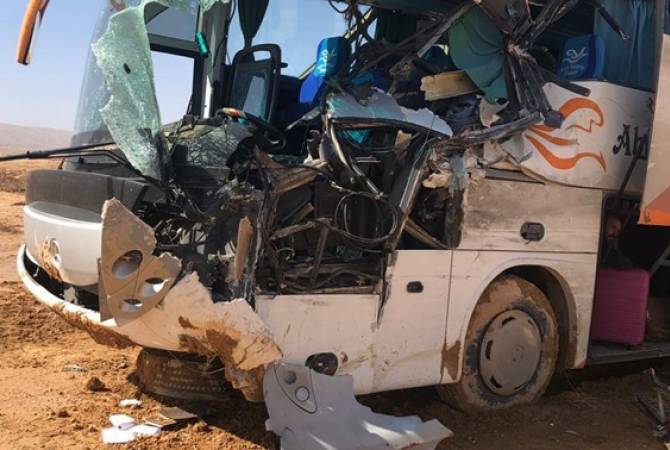 СМИ: в Египте в результате ДТП со школьным автобусом пострадали 37 человек