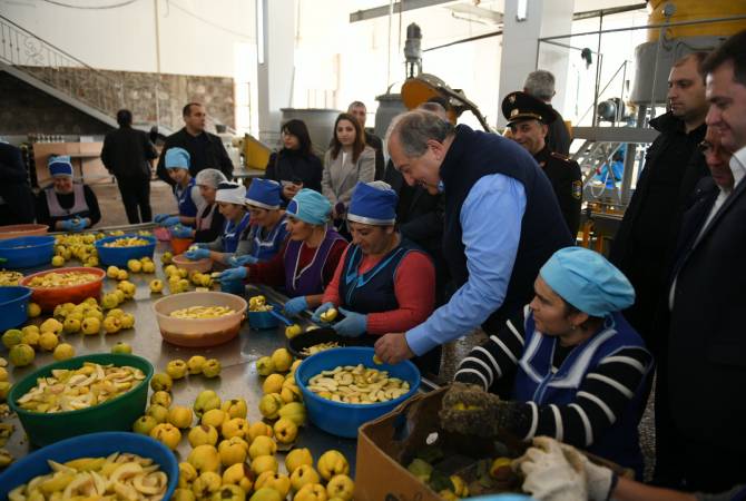 Президент Армен Саргсян посетил компанию Eco Garden Corporation

