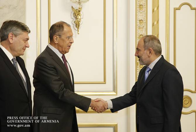 Le Premier ministre  Pashinyan a reçu le Ministre russe des Affaires étrangères, Sergueï Lavrov