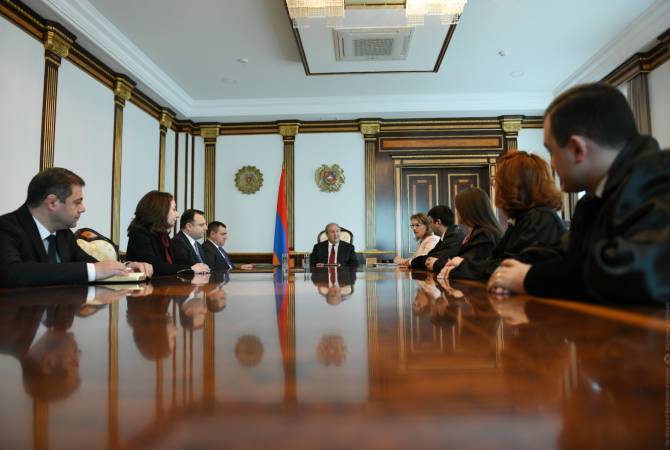 В резиденции президента Армении состоялась церемония приведения к присяге 
новоназначенных судей

