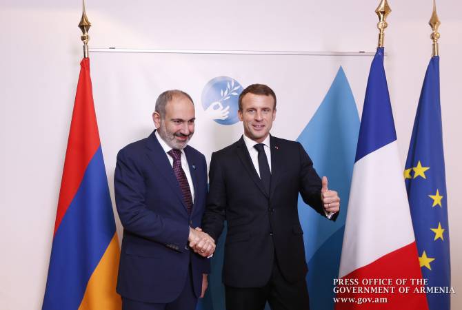 رئيس الوزراء الأرميني نيكول باشينيان يعقد اجتماع مع الرئيس الفرنسي إيمانويل ماكرون في باريس 
