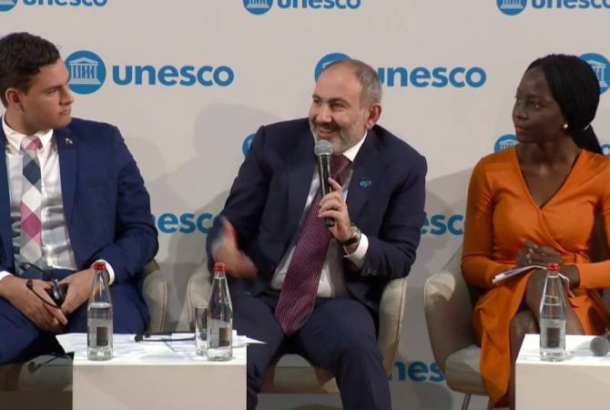 На дискуссии в ЮНЕСКО Пашинян представил силу молодежи в Армении

