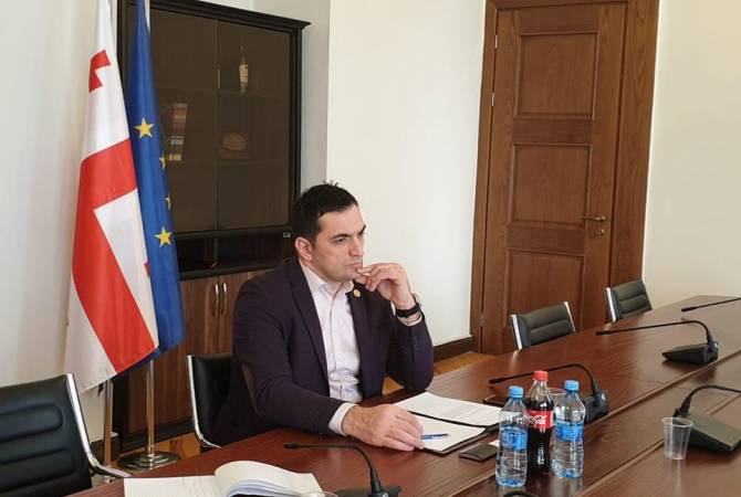 "Грузинскую мечту" покидает девятый депутат