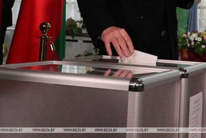Явка избирателей на парламентских выборах в Беларуси на 9.00 составила 37,14%