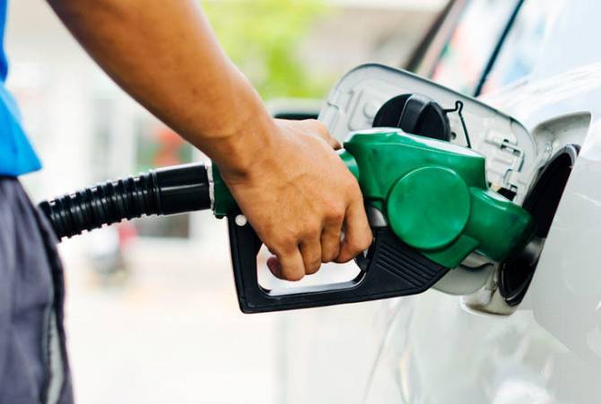 СМИ: власти Ирана 18 ноября начнут компенсировать убытки от роста цен на бензин