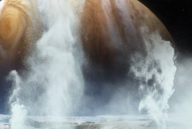 В НАСА подтвердили наличие водяного пара над поверхностью спутника Юпитера