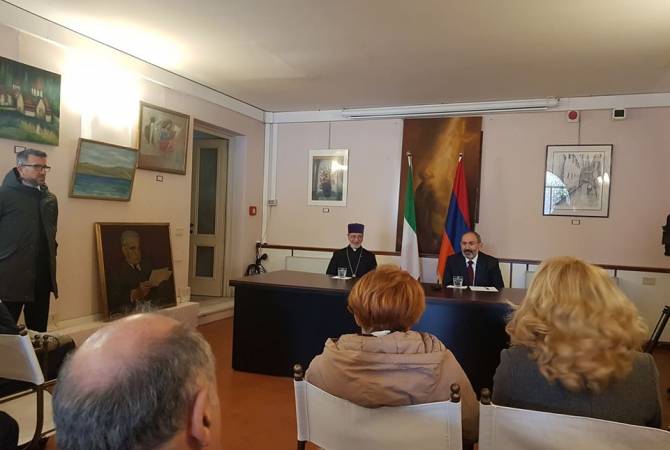 Mekhitarist Congregation’s role is invaluable, Armenian PM says in Venice