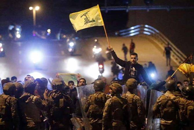 Армия взяла под контроль ситуацию в центре Бейрута