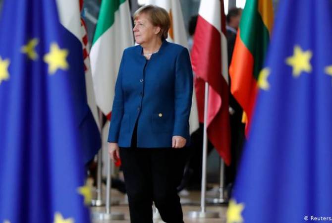 Меркель считает, что Евросоюз не сможет себя защитить без НАТО
