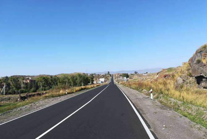 АРМЕНИЯ: По краям благоустроенных дорог установлены сигнальные столбы нового поколения