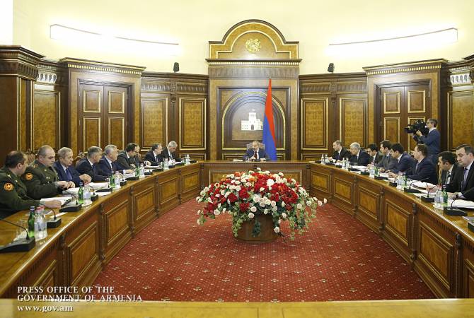رئيس الوزراء نيكول باشينيان يعقد مشاورات حول مشروع إستراتيجية الأمن القومي لجمهورية أرمينيا