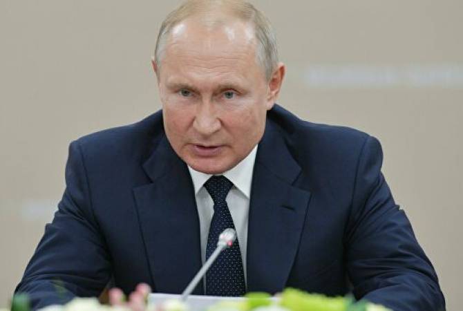 Для России нет вопроса важнее, чем межнациональные отношения: Путин

