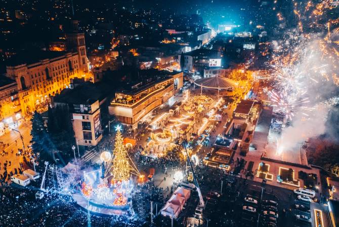 ГРУЗИЯ: Оппозиция требует возбудить дело против мэра Тбилиси из-за новогодней елки за миллион лари
