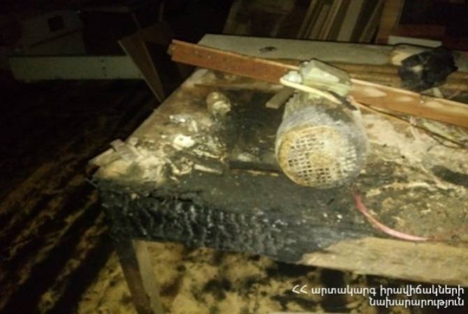 АРМЕНИЯ: В Гюмри сгорело предприятие по производству деревянных изделий
