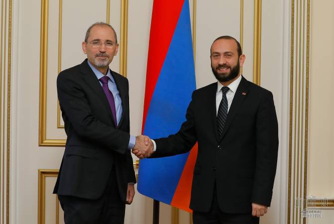 Armenian Speaker of Parliament receives Jordanian Minister of Foreign Affairs and Expatriates