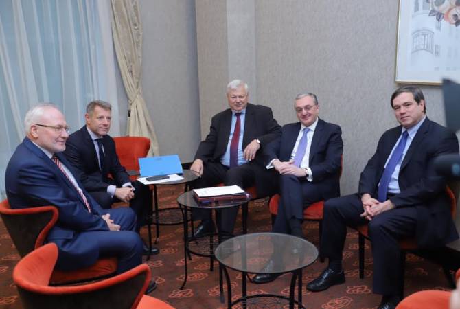 Meeting between Armenian FM, OSCE MG Co-chairs and Andrzej Kasprzyk kicks off