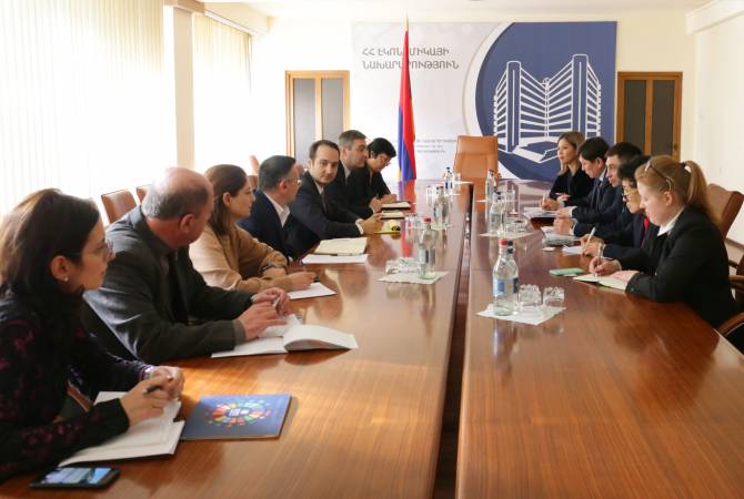 Аваг Аванесян принял делегацию, возглавляемую заместителем министра экономики 
Кыргызстана

