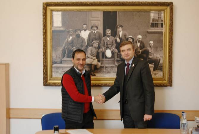 Армяно-белорусское сяброўства - теперь и в музейной сфере. Армения и Беларусь будут 
дружить Музеями 