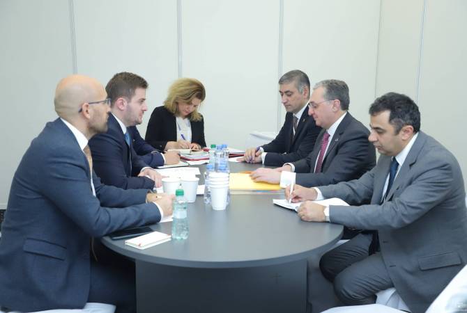 Zohrab Mnatsakanian a rencontré le ministre des Affaires étrangères par intérim de l'Albanie

