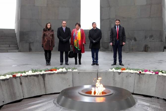 First Vice President of Guatemalan Parliament visits Armenian Genocide memorial in Yerevan