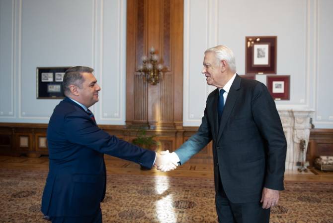 Sergueï Minassian a rencontré le Président du Sénat de Roumanie
