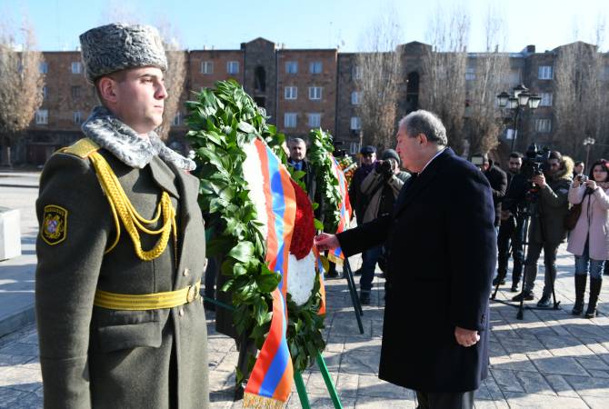 President commemorates 1988 earthquake victims in Gyumri