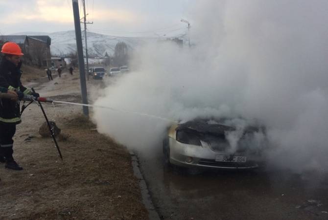 В  Раздане сгорел автомобиль
