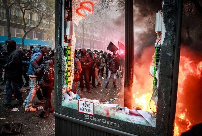 В Париже продолжится транспортный сбой из-за забастовки