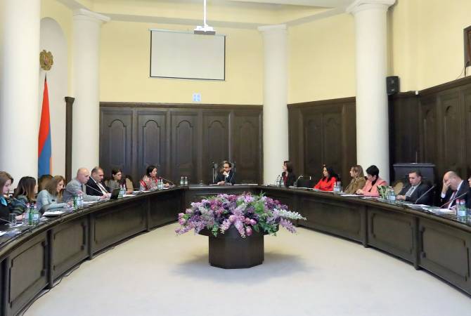 Состоялось первое заседание Совета по вопросам женщин


