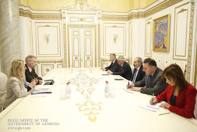 Armenian PM, WB Regional Director for South Caucasus discuss cooperation issues