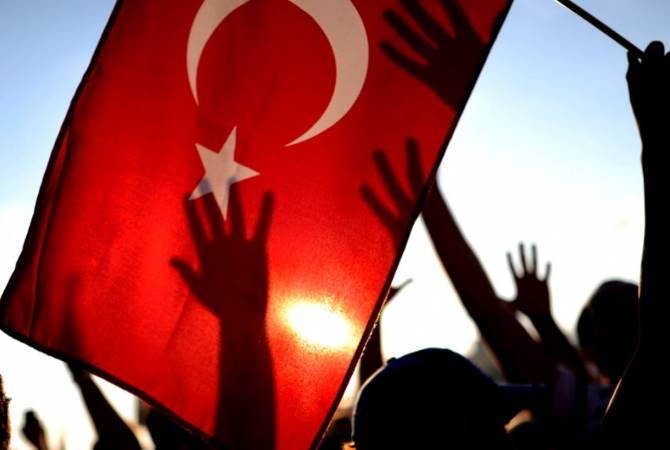 Газета “Айастани Анрапетутюн”: В турецкой в сущности ничего не изменилось

