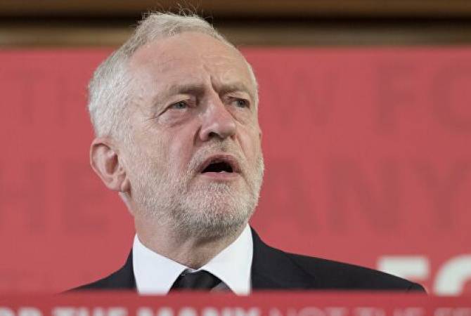 Лидер британских лейбористов объявил, что не будет возглавлять партию на следующих 
выборах