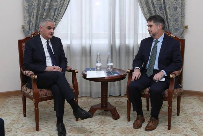 Мгер Григорян принял руководителя Армянской миссии МВФ

