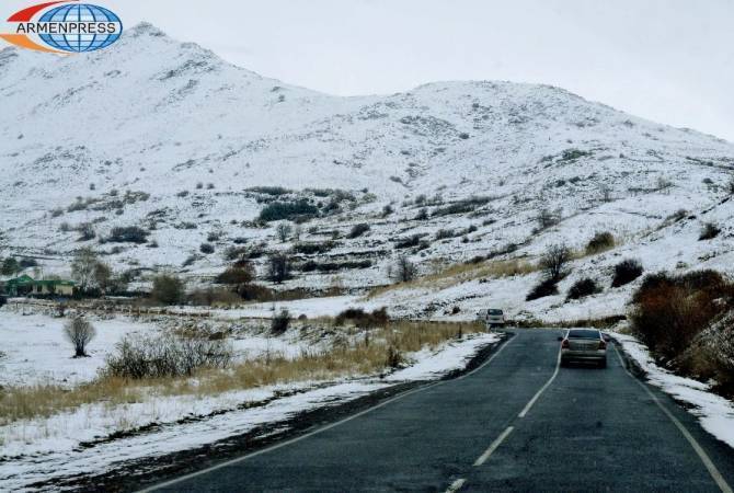 ՀՀ տարածքում կան դժվարանցանելի ավտոճանապարհներ. ԱԻՆ-ը խորհուրդ է տալիս 
երթևեկել ձմեռային անվադողերով