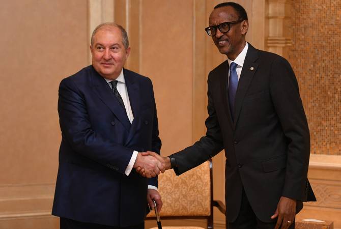 الرئيس أرمين سركيسيان يلتقي رئيس رواندا بول كاغامي على هامش منتدى أسبوع أبوظبي